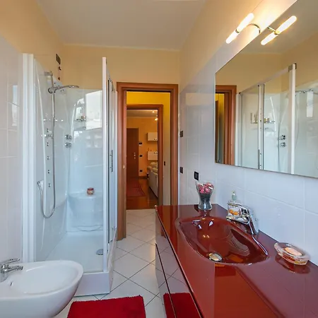 Yasmin Maison - Garden House Apartment